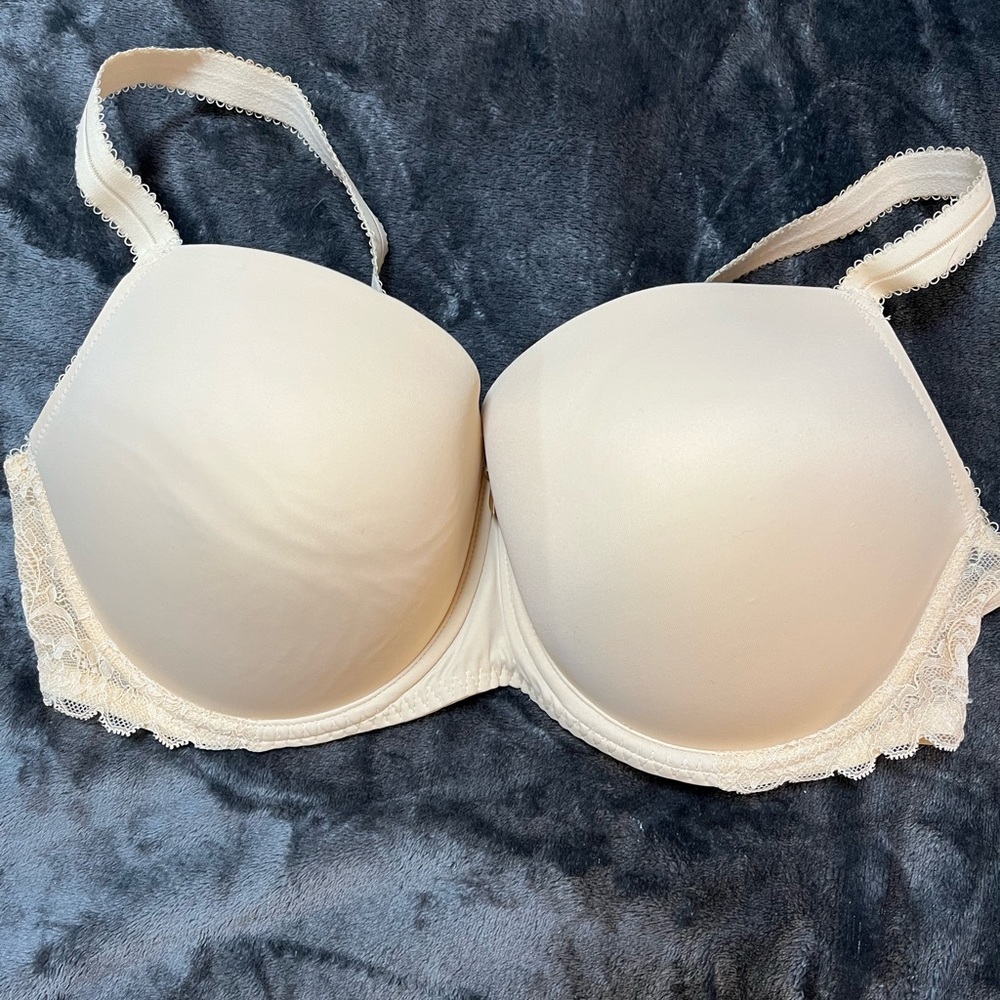 Like new push up bra